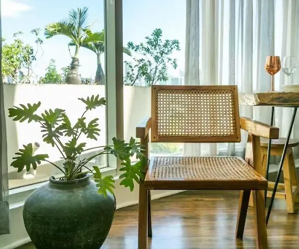 Glass House W Stunning View In Poblacion Makati *